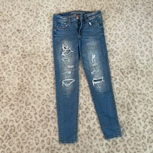 American Eagle super stretch blue jeans